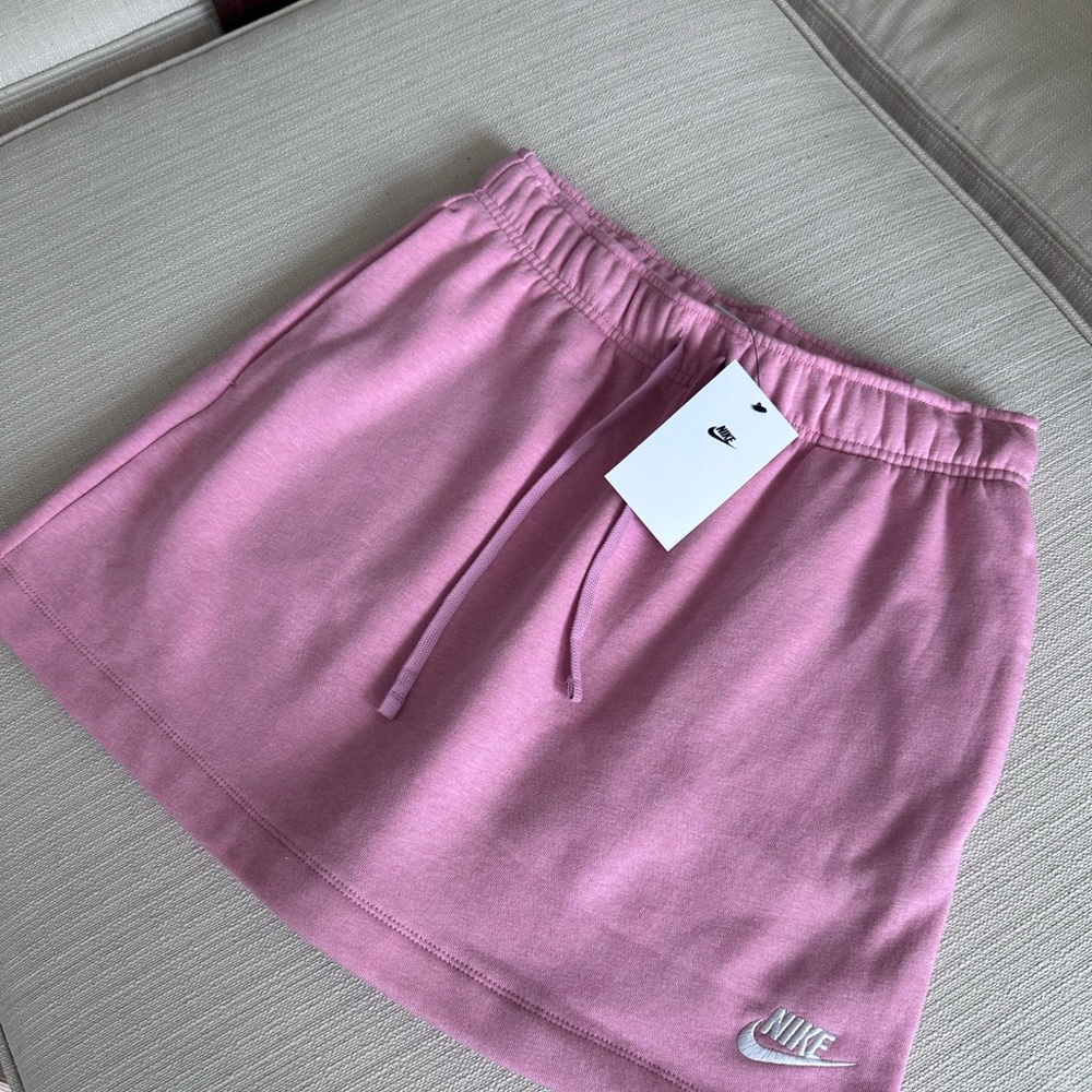 Nike Women's Pink Skirt